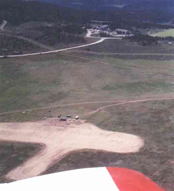 airpic6.jpg (19106 bytes)